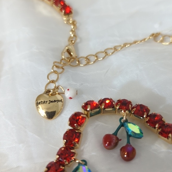🆕 Cherry Tennis Necklace 🍒 Betsy Johnson - Picture 5 of 7